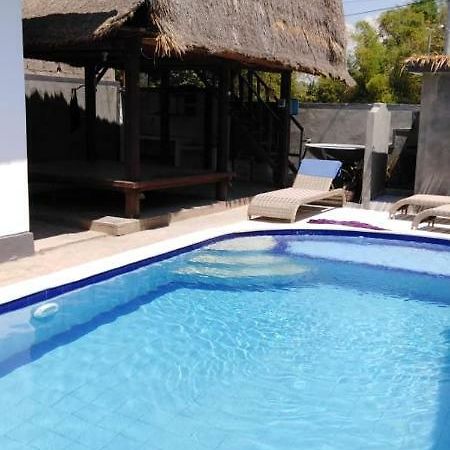 Izaac'S Bed & Breakfast Lovina  Ngoại thất bức ảnh