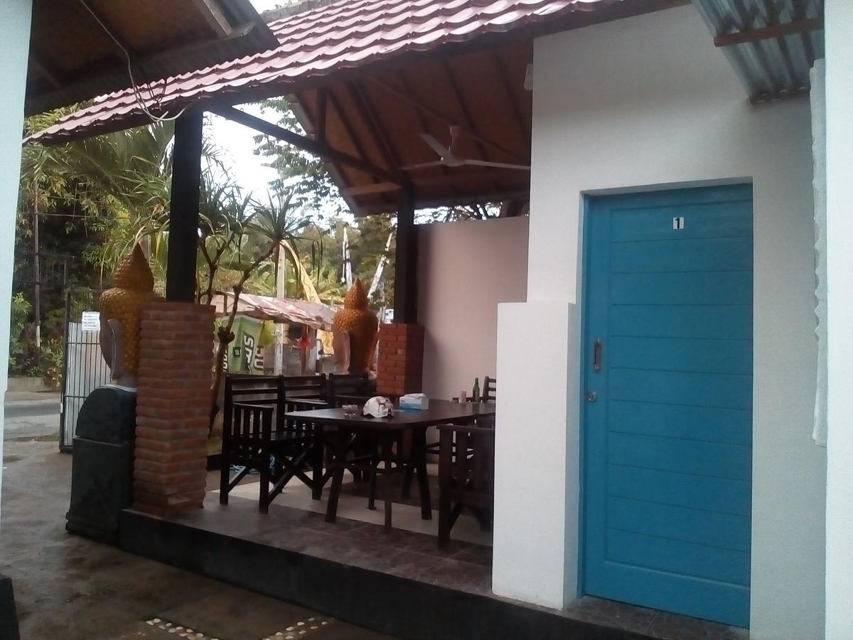 Izaac'S Bed & Breakfast Lovina  Ngoại thất bức ảnh