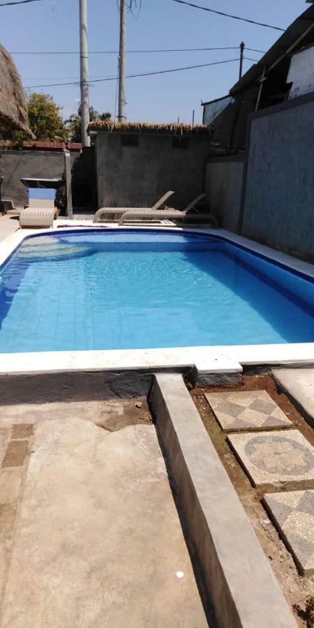 Izaac'S Bed & Breakfast Lovina  Ngoại thất bức ảnh